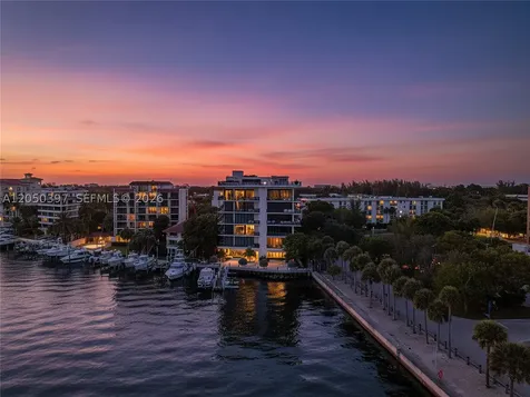 3581 E Glencoe Street Miami FL 33133