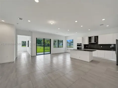 5736 SW 104th Terrace Cooper City FL 33328
