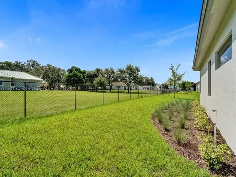 5736 SW 104th Terrace Cooper City FL 33328