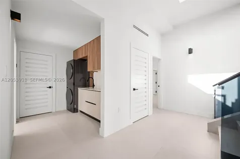 3310 Elizabeth Street Miami FL 33133