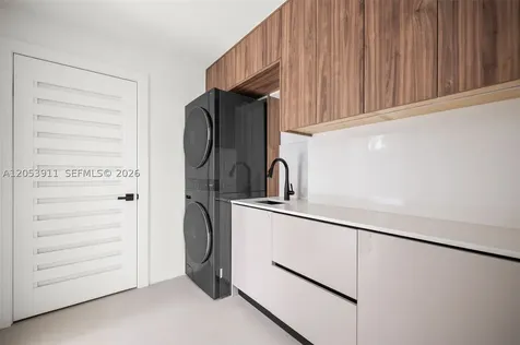 3310 Elizabeth Street Miami FL 33133