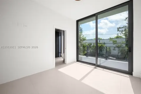 3310 Elizabeth Street Miami FL 33133