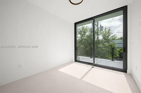 3310 Elizabeth Street Miami FL 33133