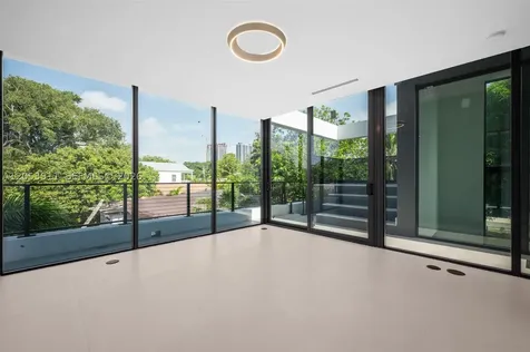 3310 Elizabeth Street Miami FL 33133