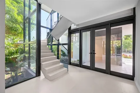 3310 Elizabeth Street Miami FL 33133