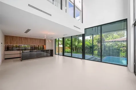 3310 Elizabeth Street Miami FL 33133
