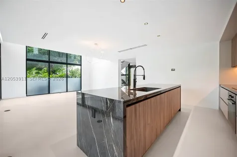 3310 Elizabeth Street Miami FL 33133