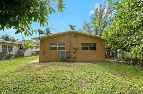 1429 NE 118th Terrace Miami FL 33161