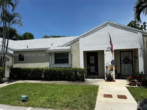 809 NE 214th Lane Miami FL 33179