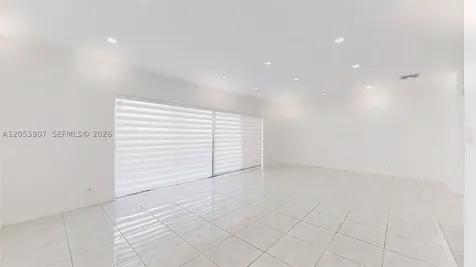 8212 NW 8th Place Plantation FL 33324