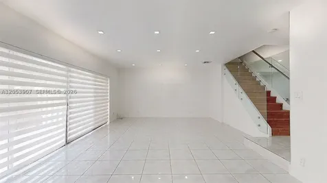 8212 NW 8th Place Plantation FL 33324