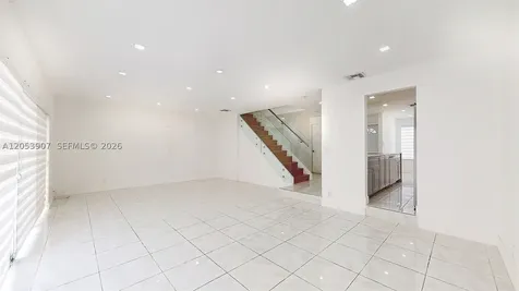 8212 NW 8th Place Plantation FL 33324