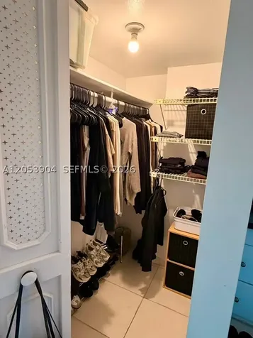 3475 N Country Club Drive Aventura FL 33180