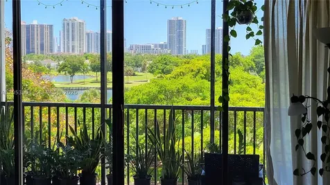 3475 N Country Club Drive Aventura FL 33180