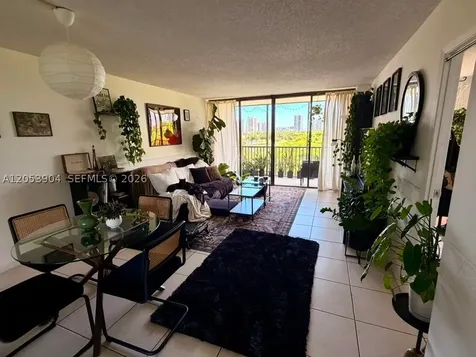 3475 N Country Club Drive Aventura FL 33180