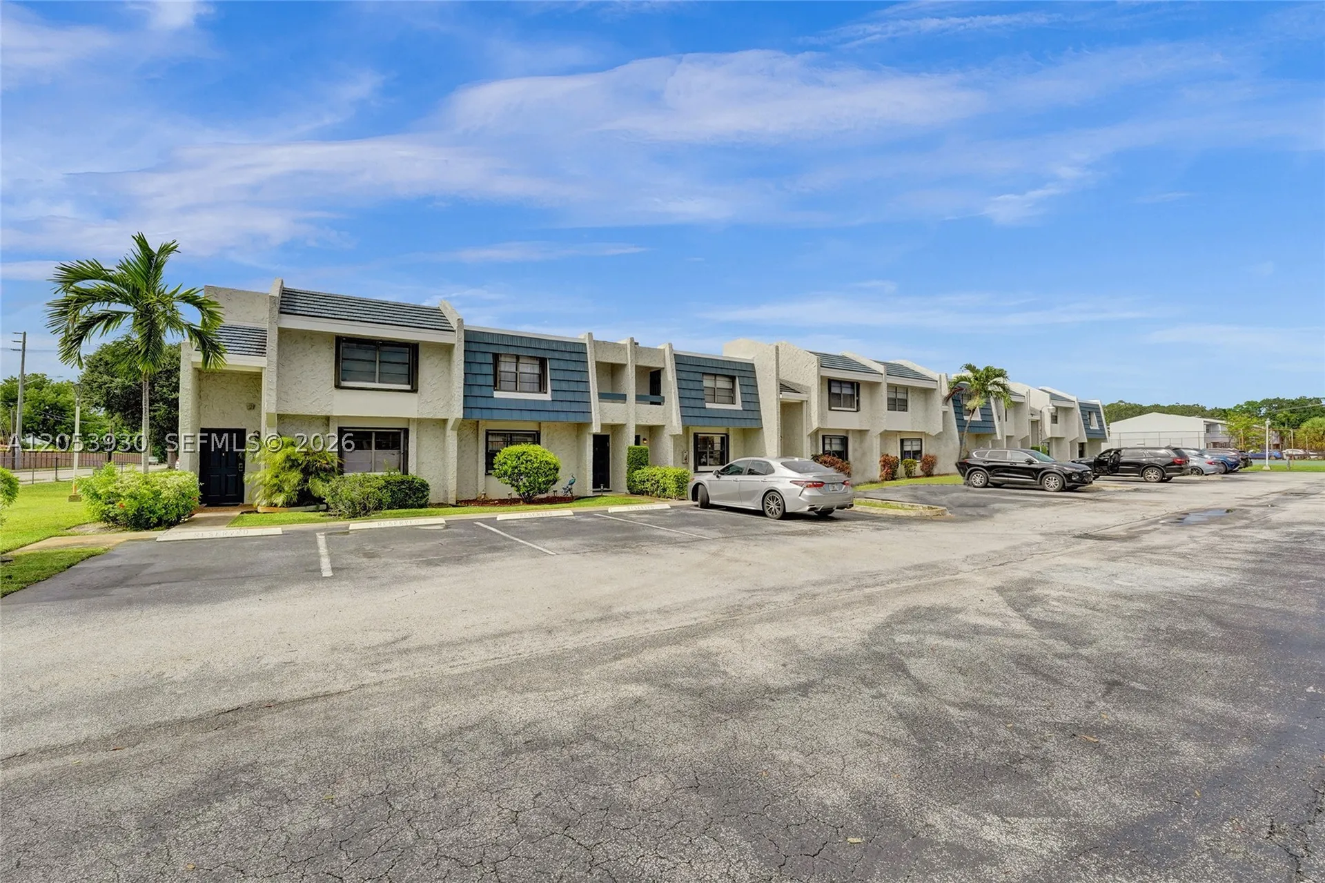 2601 N 40th Avenue Hollywood FL 33021