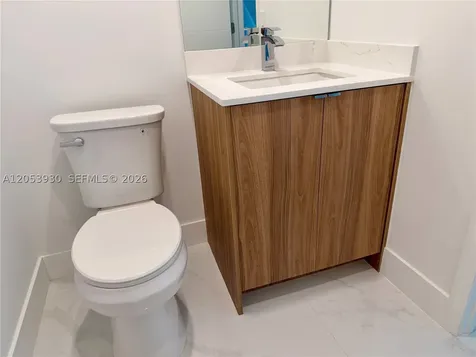 2601 N 40th Avenue Hollywood FL 33021