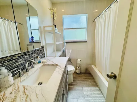 920 N 26th Avenue Hollywood FL 33020