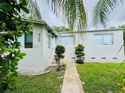 920 N 26th Avenue Hollywood FL 33020