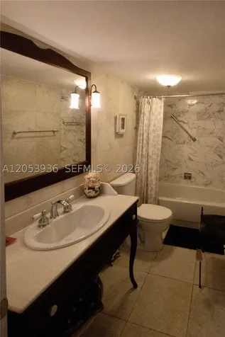 2555 Collins Avenue Miami Beach FL 33140