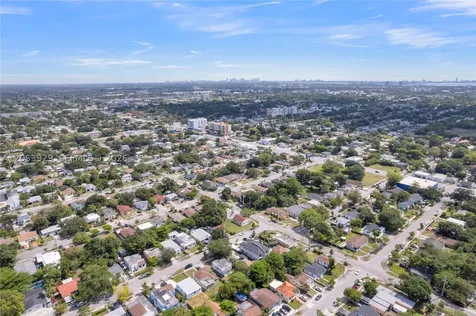 1816 NW 49th Street Miami FL 33142