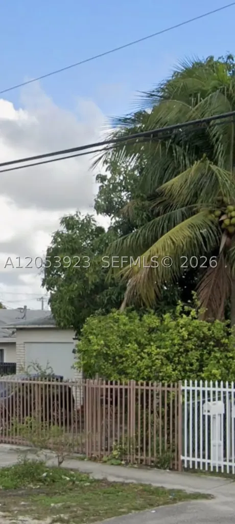 1325 NW 28 Street Miami FL 33142