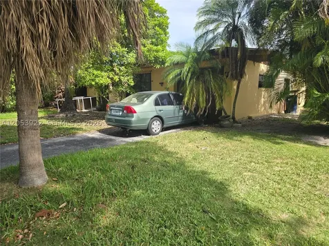 8920 SW 20th Street Miami FL 33165