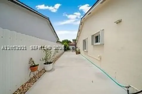 15431 SW 177th Terrace Miami FL 33187