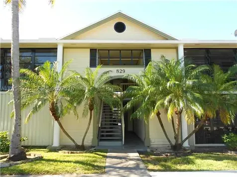 829 NE 199th Street Miami FL 33179