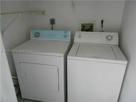 829 NE 199th Street Miami FL 33179
