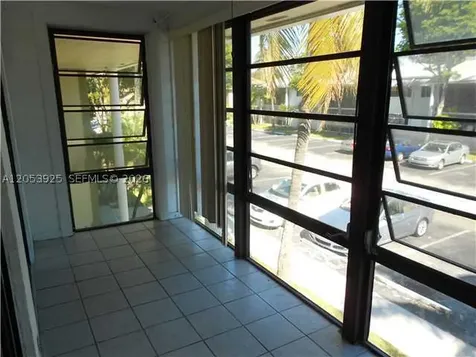 829 NE 199th Street Miami FL 33179