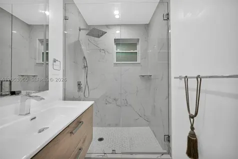 451 E 37th Street Hialeah FL 33013