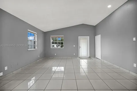 451 E 37th Street Hialeah FL 33013