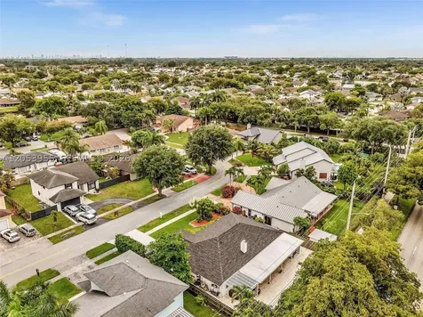 Pembroke Pines FL 33025