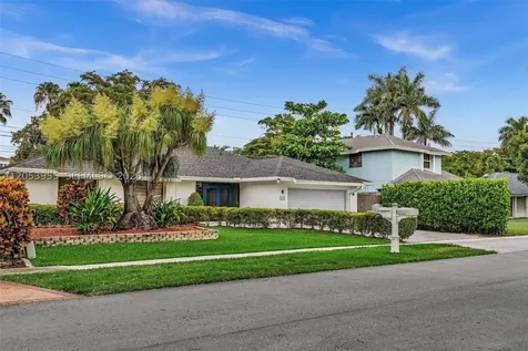 Pembroke Pines FL 33025