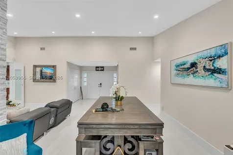 Pembroke Pines FL 33025