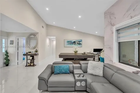Pembroke Pines FL 33025