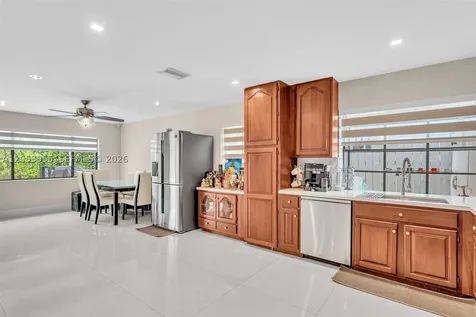 Pembroke Pines FL 33025