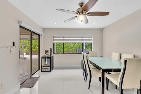 Pembroke Pines FL 33025