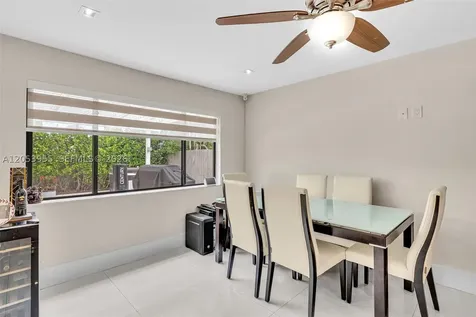 Pembroke Pines FL 33025