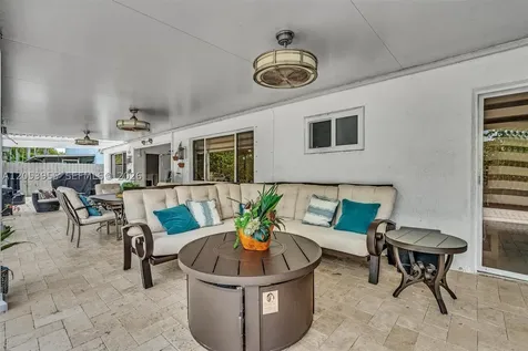 Pembroke Pines FL 33025