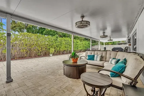 Pembroke Pines FL 33025