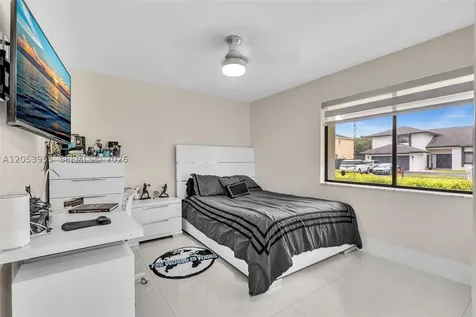 Pembroke Pines FL 33025