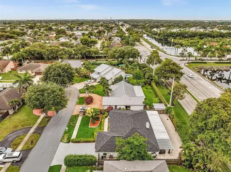 Pembroke Pines FL 33025