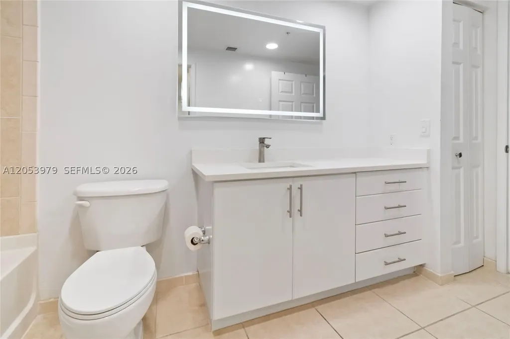 2421 NE 65th Street Fort Lauderdale FL 33308