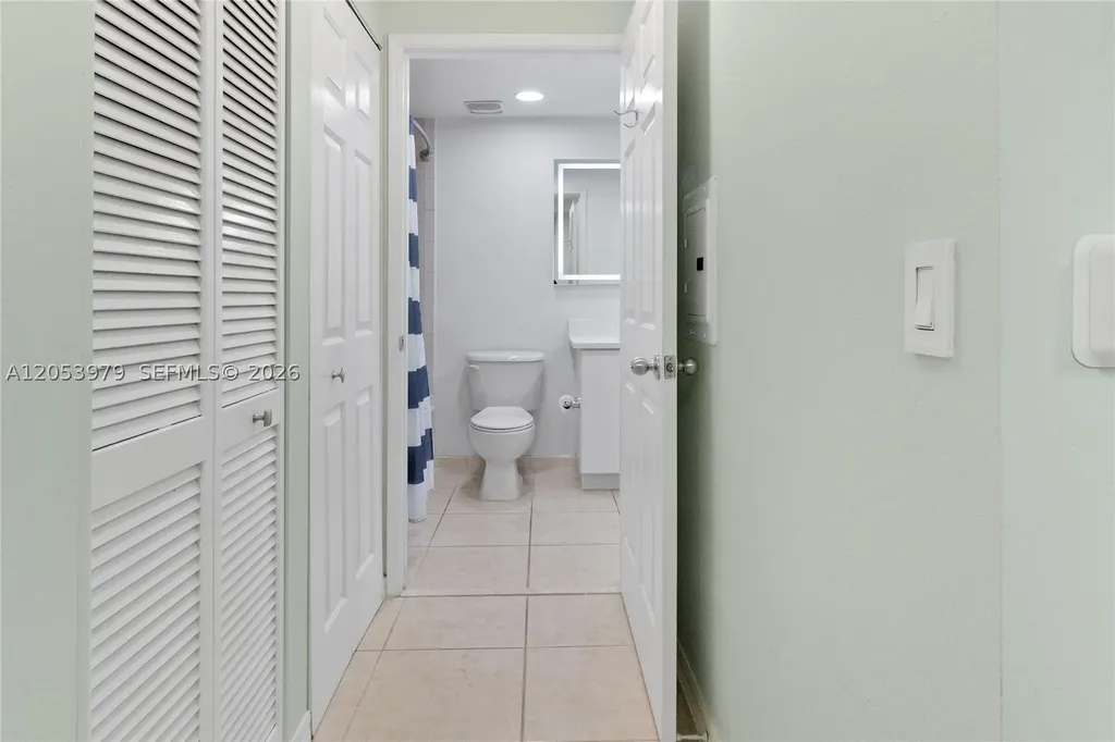 2421 NE 65th Street Fort Lauderdale FL 33308