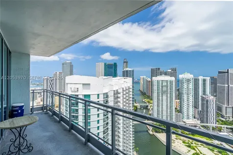 90 SW 3rd Street Miami FL 33130