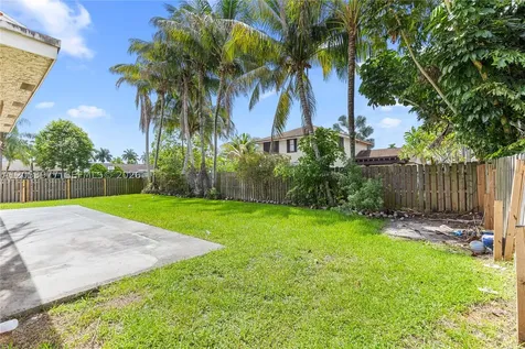 11610 NW 43rd Street Sunrise FL 33323