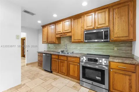 11610 NW 43rd Street Sunrise FL 33323