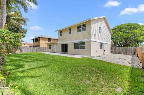 11610 NW 43rd Street Sunrise FL 33323